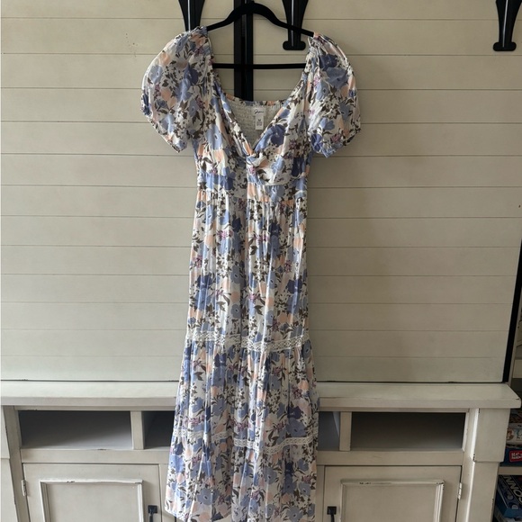 Japna Dresses & Skirts - Japna Pastel Floral Maxi Dress with Puff Sleeves